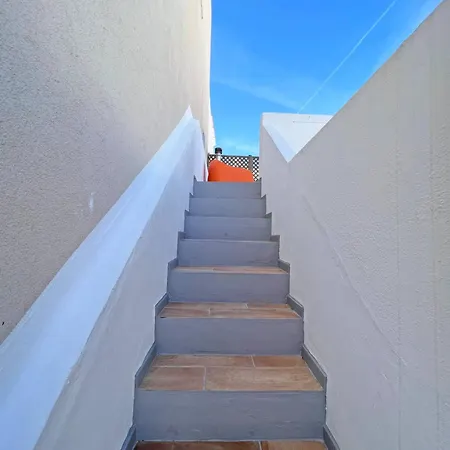 Casa Alice With Rooftop In By Junto Ao Mar *