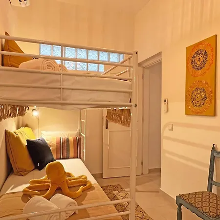 Casa Alice With Rooftop In By Junto Ao Mar 別荘