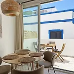 Casa Alice With Rooftop In Olhao By Junto Ao Mar