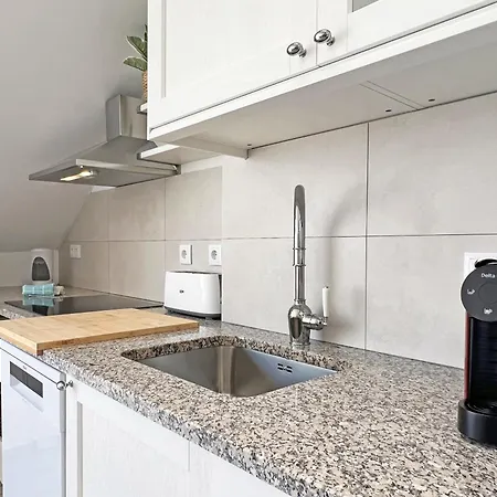 Casa Alice With Rooftop In By Junto Ao Mar بيت للعطل *